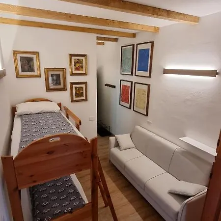 La Casa Degli Artisti - Presso Sussy Apartment