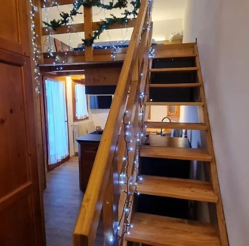 La Casa Degli Artisti - Presso Sussy アパート *